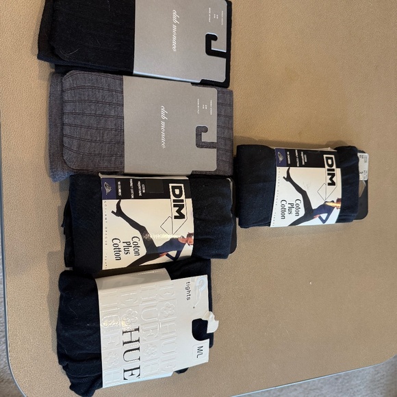 Grouping : 3 pairs of full black tights : and one grey and one black knit thighs - Picture 1 of 8